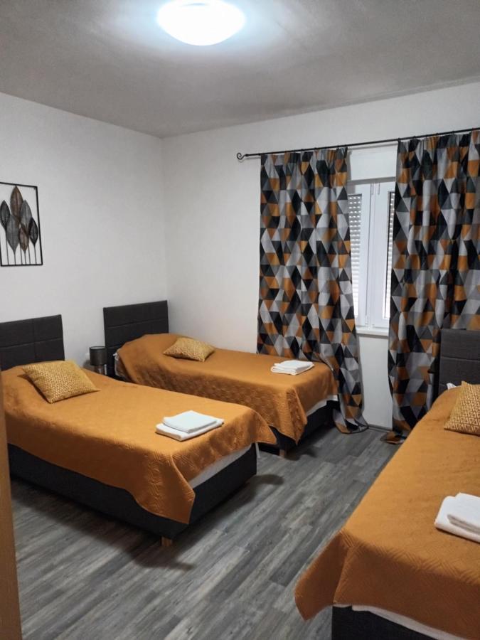 House - Apartman Sarah Kaštela Extérieur photo